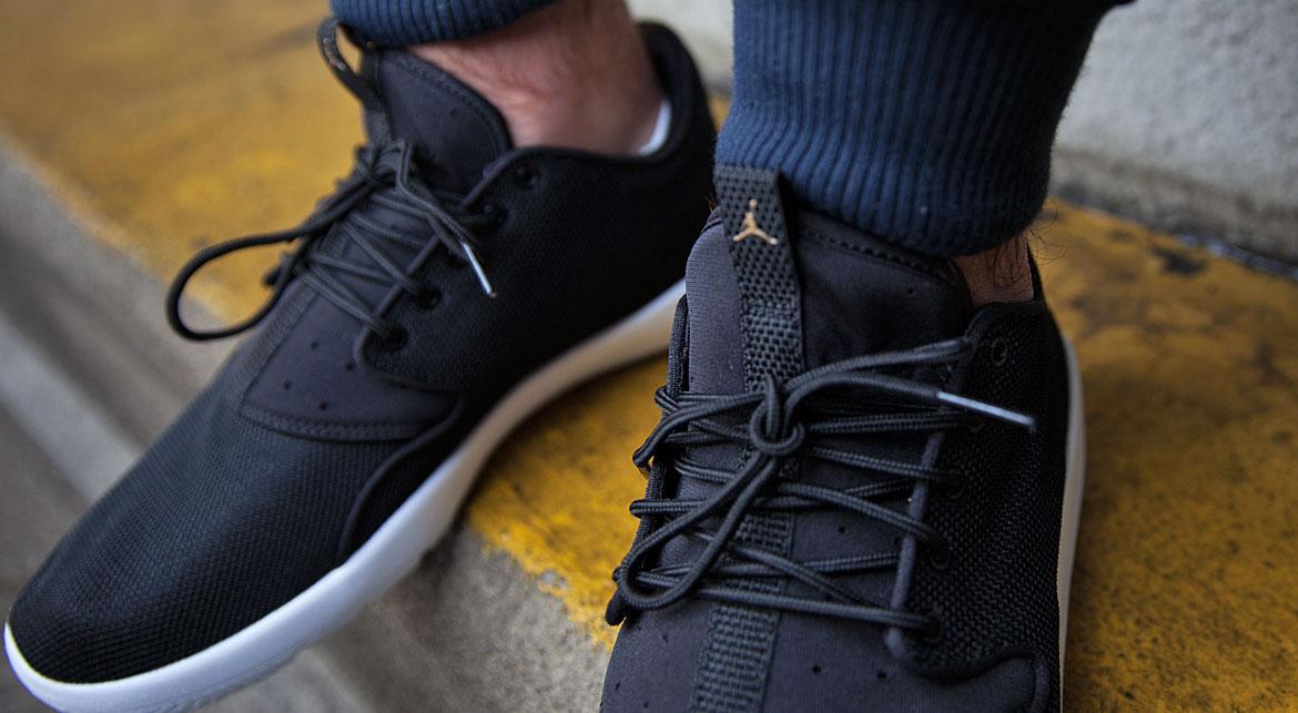 Jordan eclipse black gold best sale